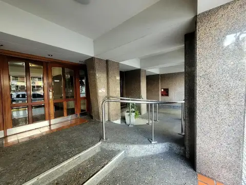 Departamento de 4 ambientes - Zona Cristóbal-