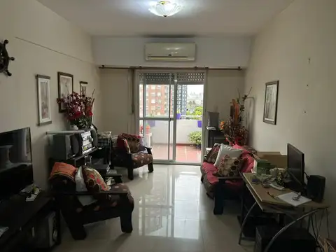 Departamento 4 ambientes con 2 baños