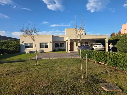 Casa en Venta al Oeste