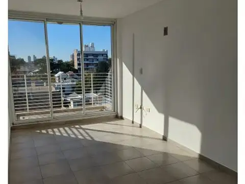 Marcos Lenzoni 900 , Piso 5