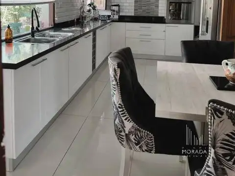 Mercedes Bs As   ( Barrio San Jorge  133 No. 3121)