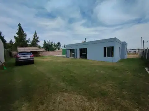 Casa en venta - 2 Dormitorios 2 Baños - Moreno