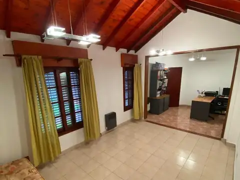 Casa en venta 4ambientes excelente oportunidad, Moreno