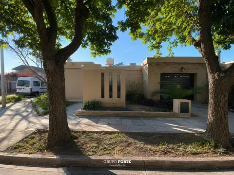 CASA RESIDENCIAL VELEZ SARSFIELD
