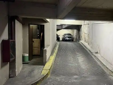 Cochera para 2 autos al precio de 1 en RECOLETA