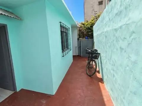 Depto Tipo Casa en Alquiler de Monoambiente