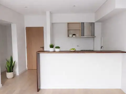 VENTA DEPARTAMENTO 2 AMBIENTES. COCHERA. CABALLITO