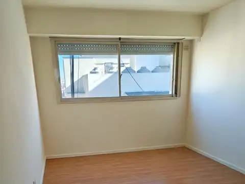 Monoambiente de 25 m² con cocina integrada y baño completo – Excelente ubicación