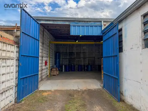 Galpón en venta a metros de Ruta 70 y Av. Podio