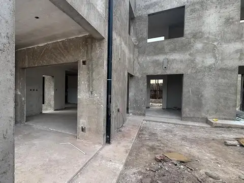 Depto Tipo Casa en Venta de 3 dormitorios