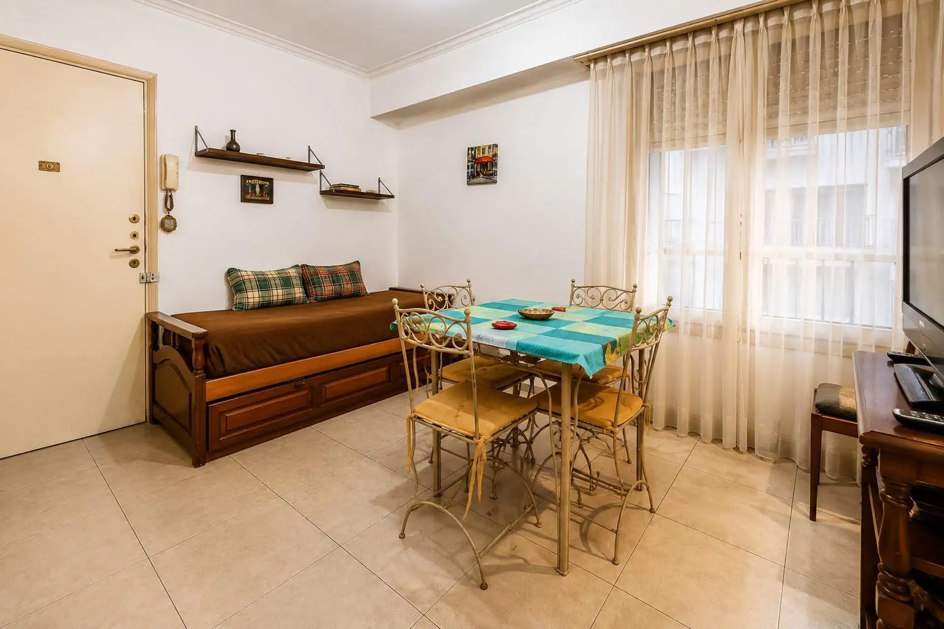 Departamento de 2 ambientes en Plaza Colón