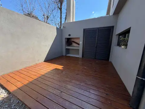 Casa en Alquiler 1 año
