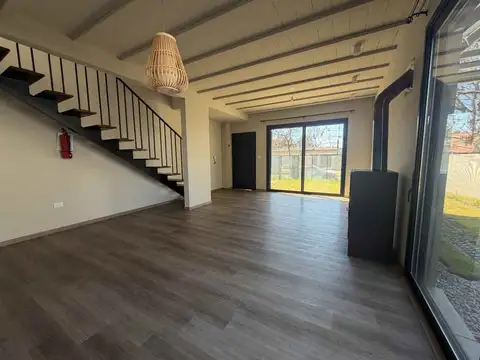 Casa en Alquiler de 3 dormitorios