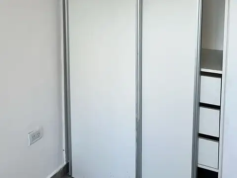 Calle 8 entre 147 y 148