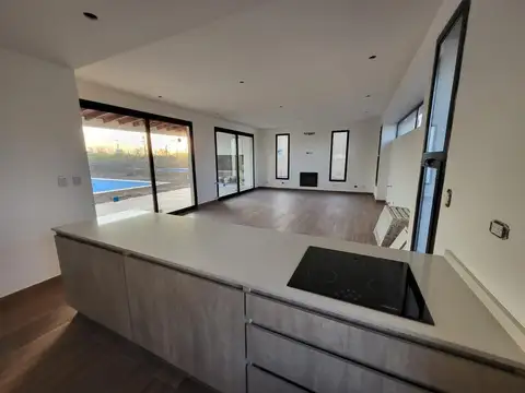 Casa en Venta en San Sebastian, USD 210.000