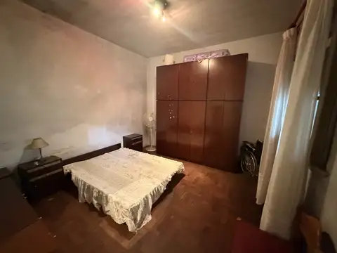 Depto Tipo Casa en Venta en Bernal Oeste, USD 45.000