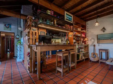 Venta casa 4 ambientes con parque, Colinas Peralta Ramos Mar del Plata