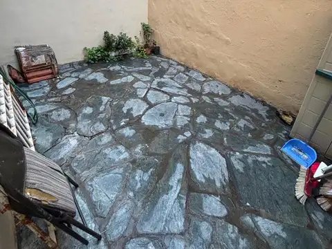Casa en Alquiler con 1 cochera