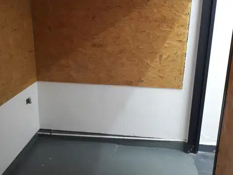 Local en Alquiler en Monte Castro, $ 700.000