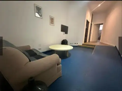 Casa 9 ambientes con 5 baños