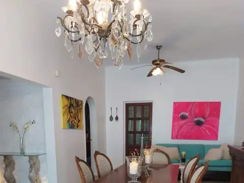 Casa en Venta al Oeste