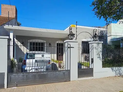 Casa en Venta 4 ambientes Castelar Sur
