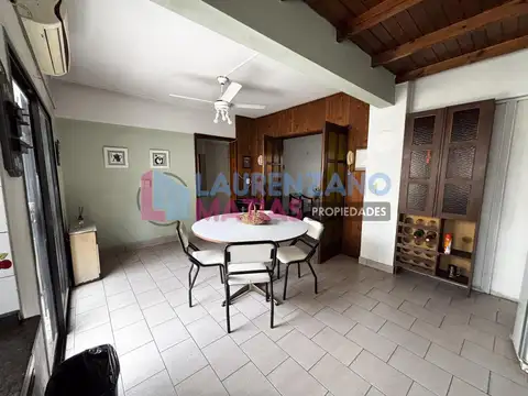 Depto Tipo Casa 3 ambientes con 2 baños