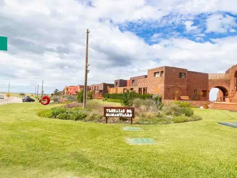 Local en Venta en Manantiales, USD 60.000