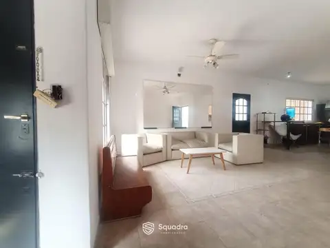 Casa 3 ambientes con 2 baños