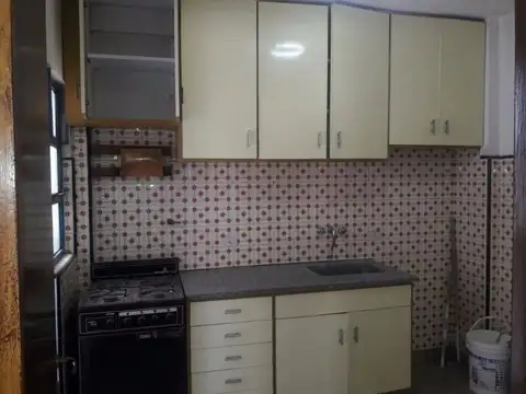 Departamento en Alquiler en Pompeya, $ 550.000