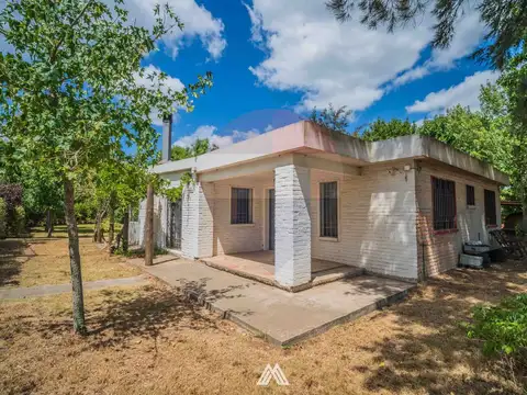 VENTA CASA 3 DORMITORIOS Y APTO JOAQUÍN SUÁREZ