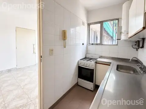 Departamento en venta en Parque Patricios 3 Ambientes con Balcon.