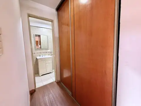 Departamento 2 ambientes tipo dúplex en excelente ubicación.