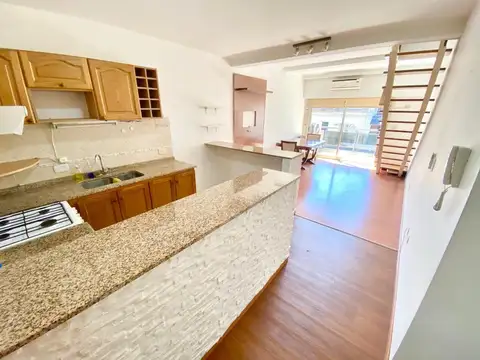 Martín Irigoyen 555 , Piso 1