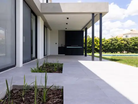 Casa en Venta al Oeste