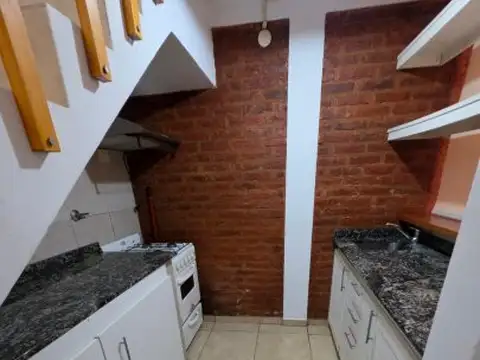 Depto Tipo Casa en Alquiler en Haedo Sur, $ 590.000