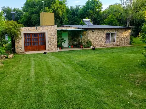 CASA MAS 2 DEPTOS EN VILLA SANTA CRUZ DEL LAGO