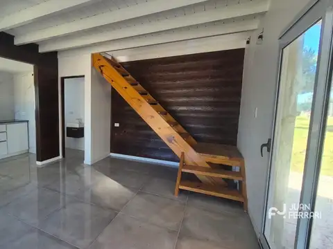Casa 7 ambientes con 2 baños