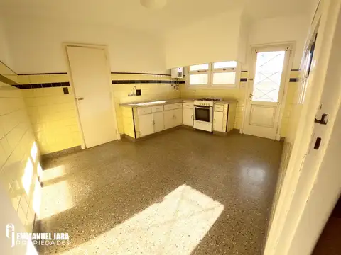 Depto Tipo Casa en Venta al Este