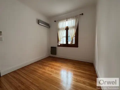 Depto Tipo Casa en Alquiler de 3 ambientes