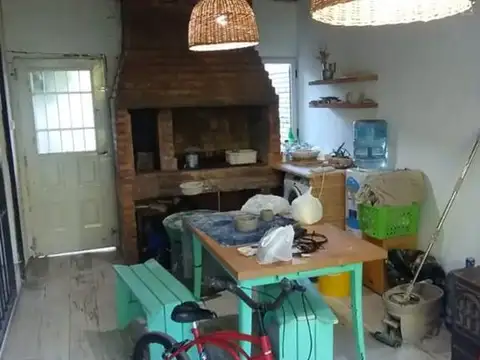 Casa 3 ambientes con 2 baños