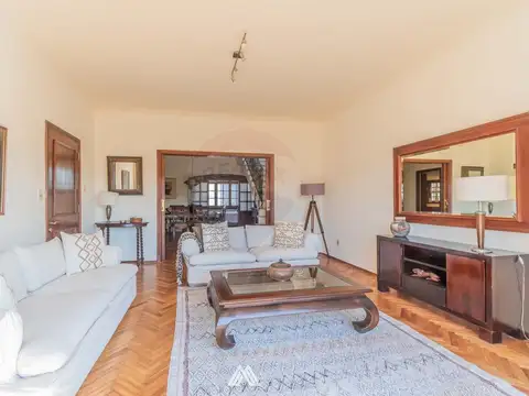 Departamento en Venta de 6 ambientes