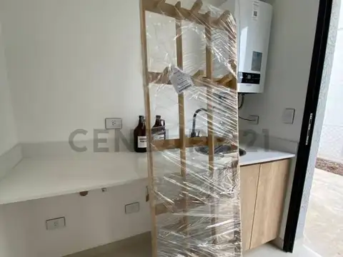 Oficina en Venta con 3 cocheras