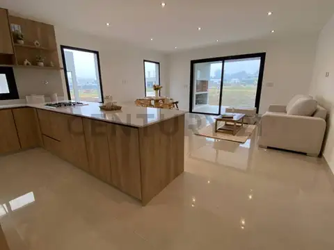 Oficina en Venta en Pilar Del Este - Santa Elisa, USD 180.000