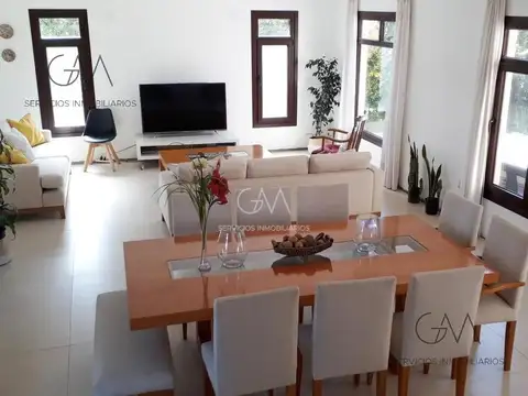 Casa en Alquiler Temporal de 4 dormitorios