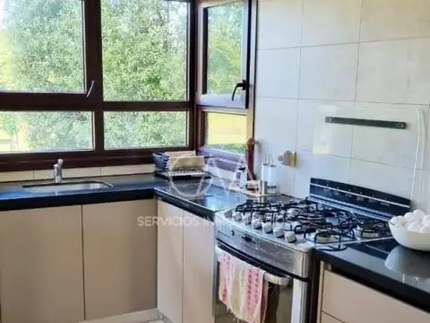 Casa 5 ambientes con 4 baños
