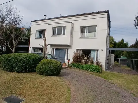 Casa frente al golf en Club de Campo Mayling en Venta