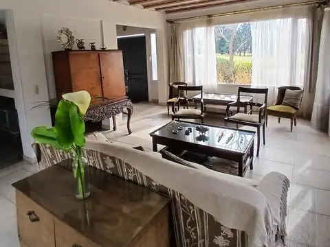 Casa en Venta con 1 cochera