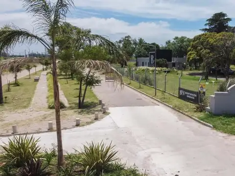 VENTA TERRENO - BELVEDERE  Barrio abierto. 