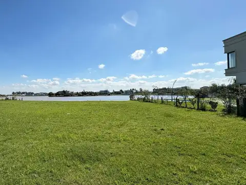 Terreno en Venta de 748,0 m2